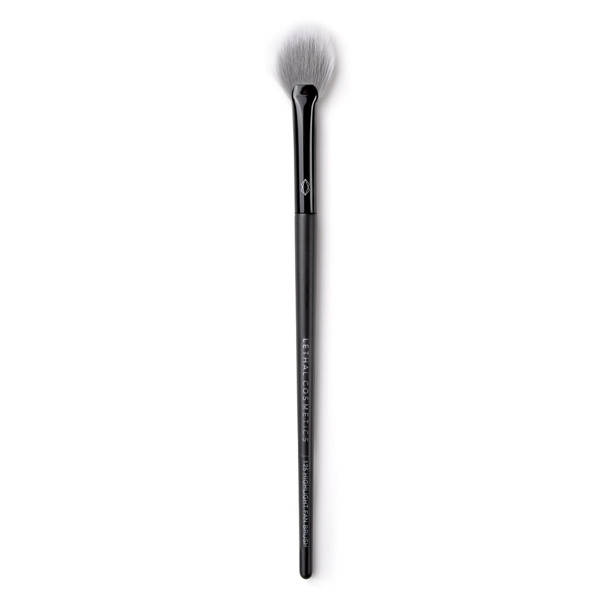 125 Yelpaze Aydınlatıcı (Highlighter) Fırçası - Vegan Fırça Mükemmel boyutta yelpaze (fan) fırça. Yanaklara, burun köprüsüne ve kaş kemiklerine aydınlatıcı uygulamak için